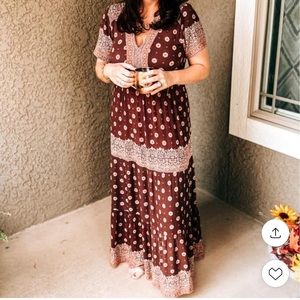 Knox Rose Maxi Dress. Size medium.